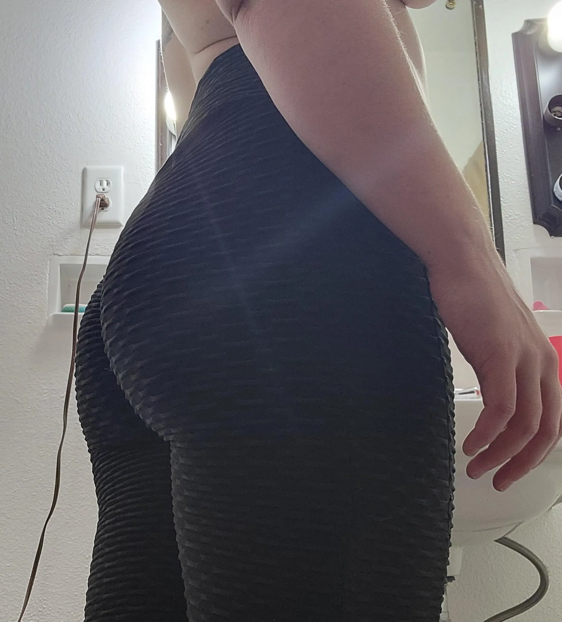 Love how flattering these are...