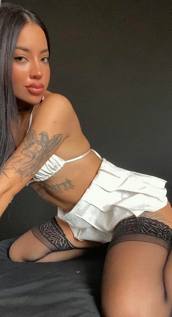 Ti piace che una studentessa universitaria cheerleader esca con te?