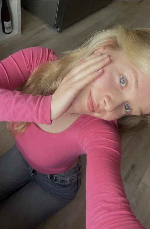 Who wants to text my bf and telling him that im cheating on him with you?