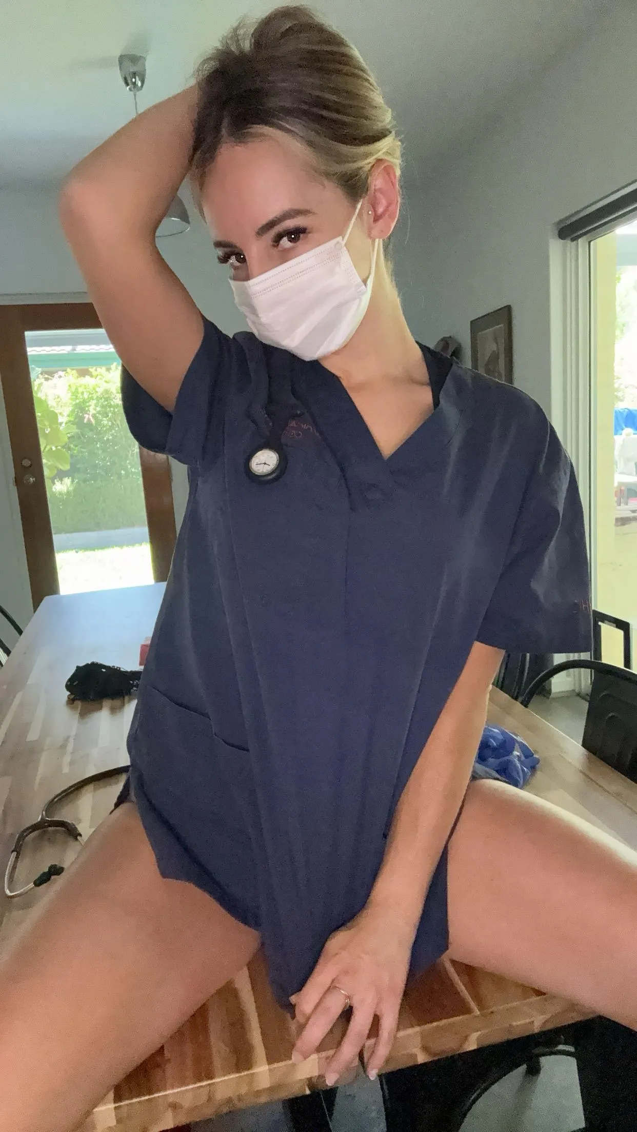 Would you jerk off to my nudes if I sent you some