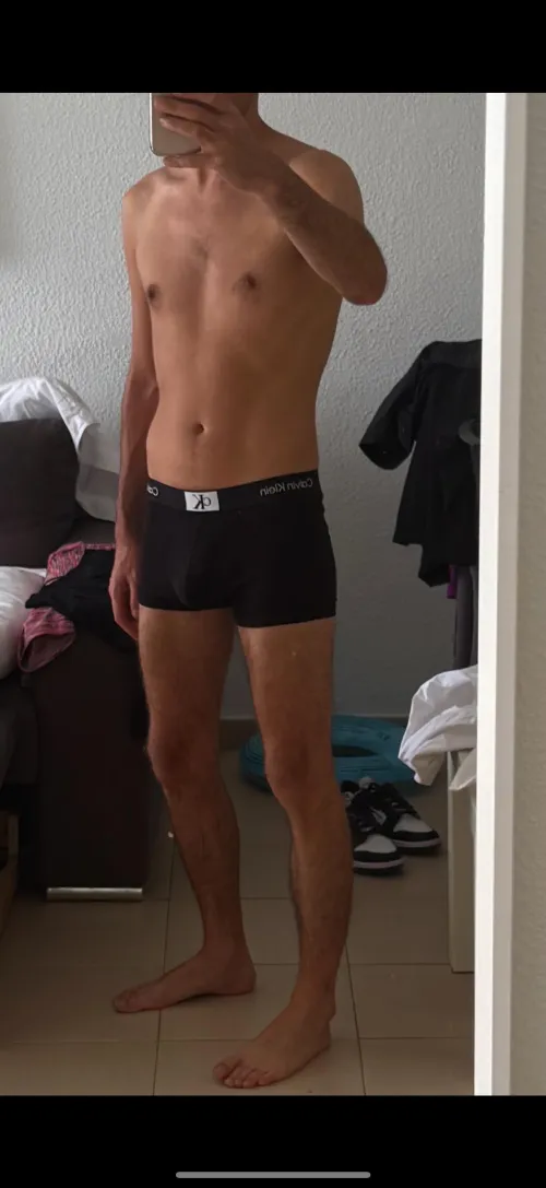 18uk do these look too tight?