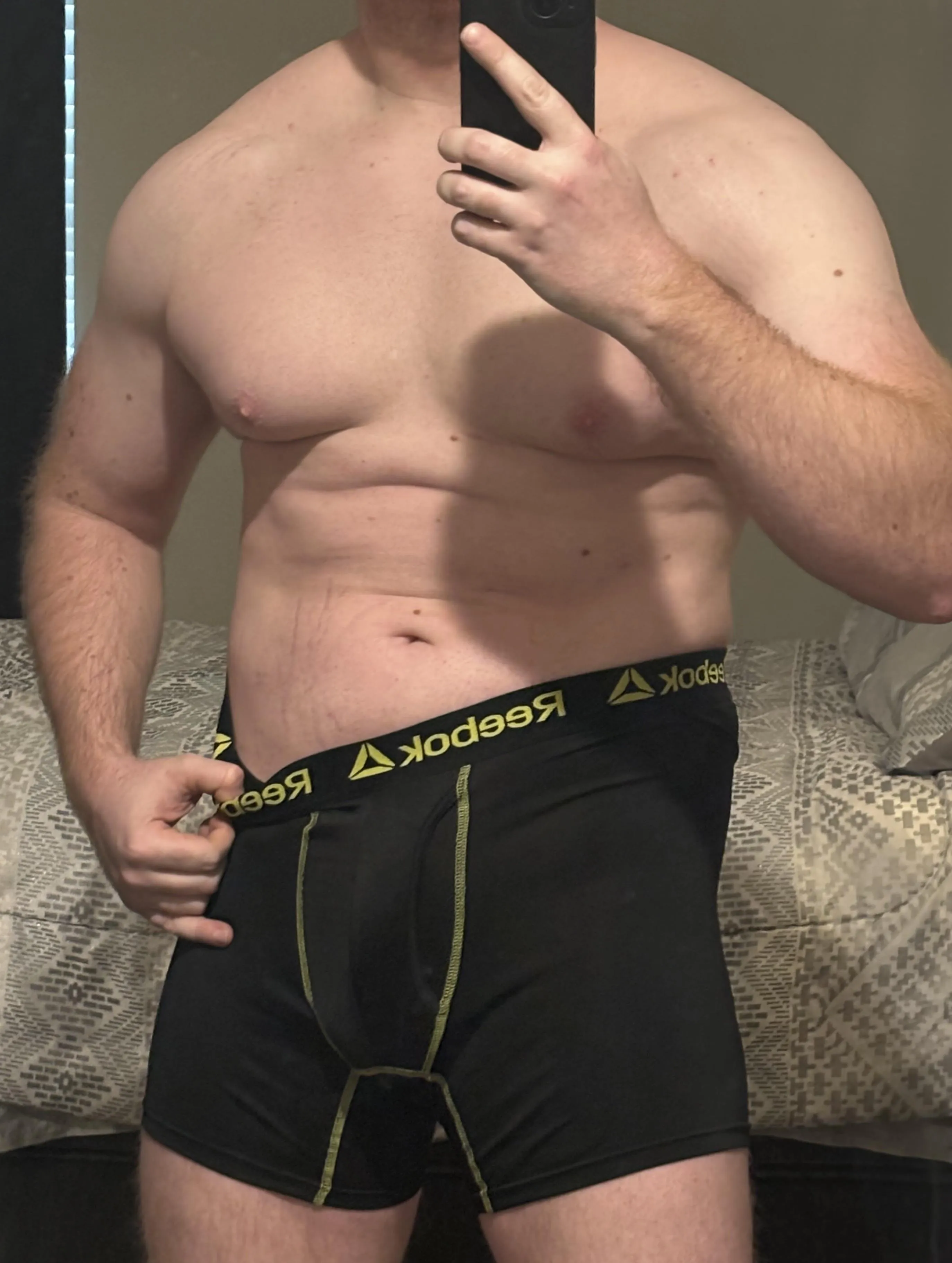 35 Nashville bull looking for hotwives & cougars