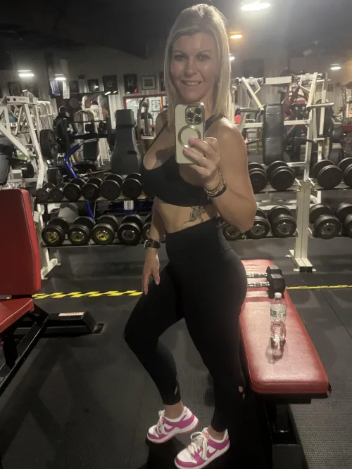 A real MILF in the wild still turn you on