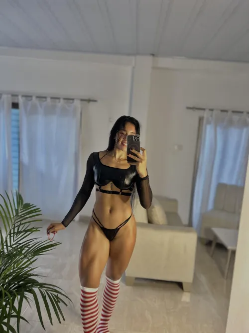 Are you into a fit Pocahontas as me