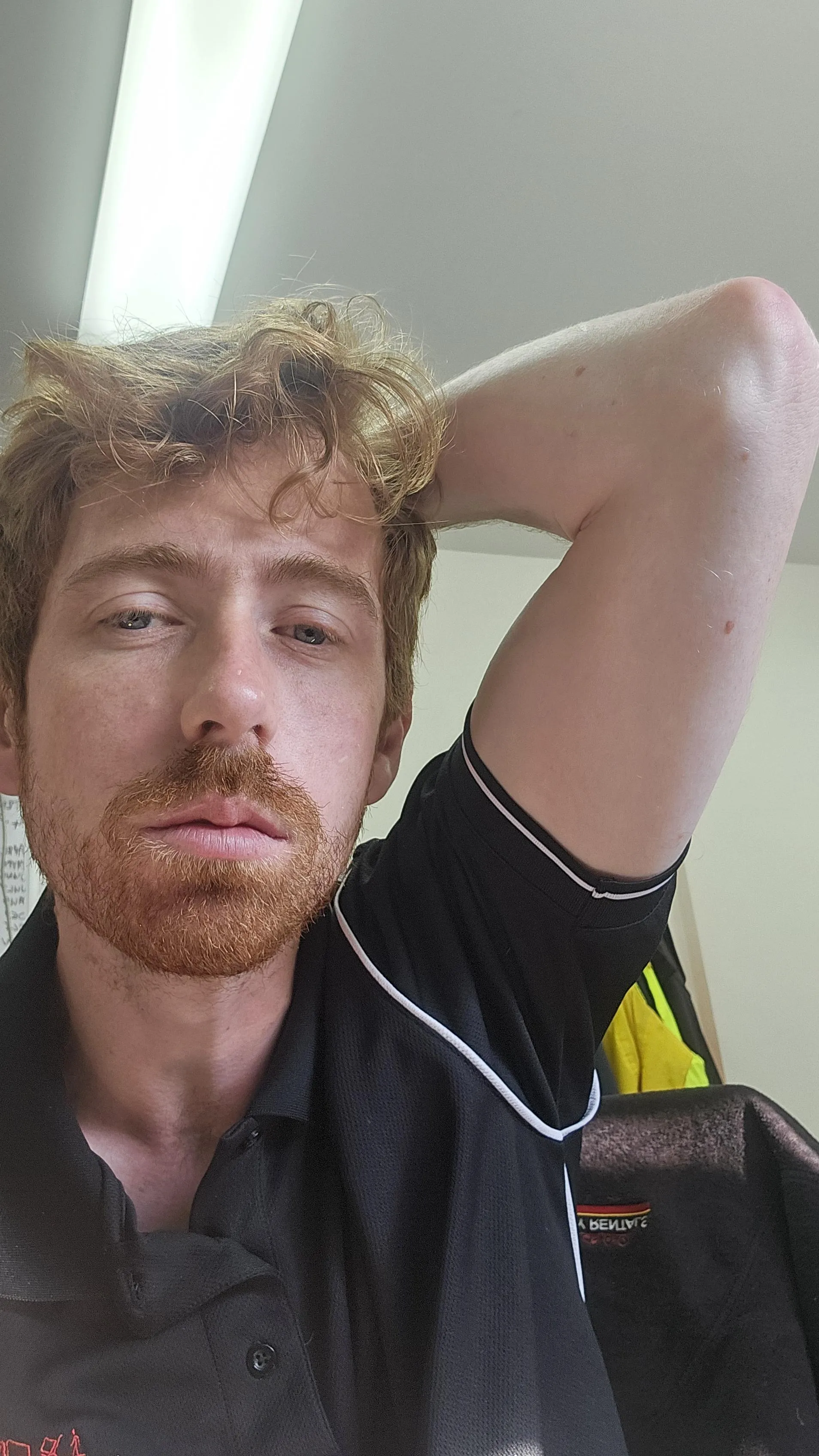 Hey everyone, more of a face pic. Be kind aha.