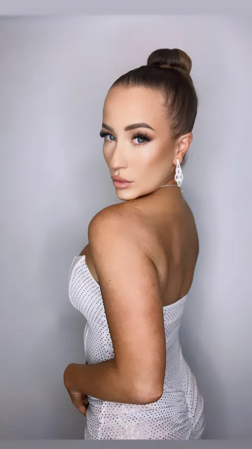 Hope you’re fine with having an older secretary, I can still handle any task. Any. Task.