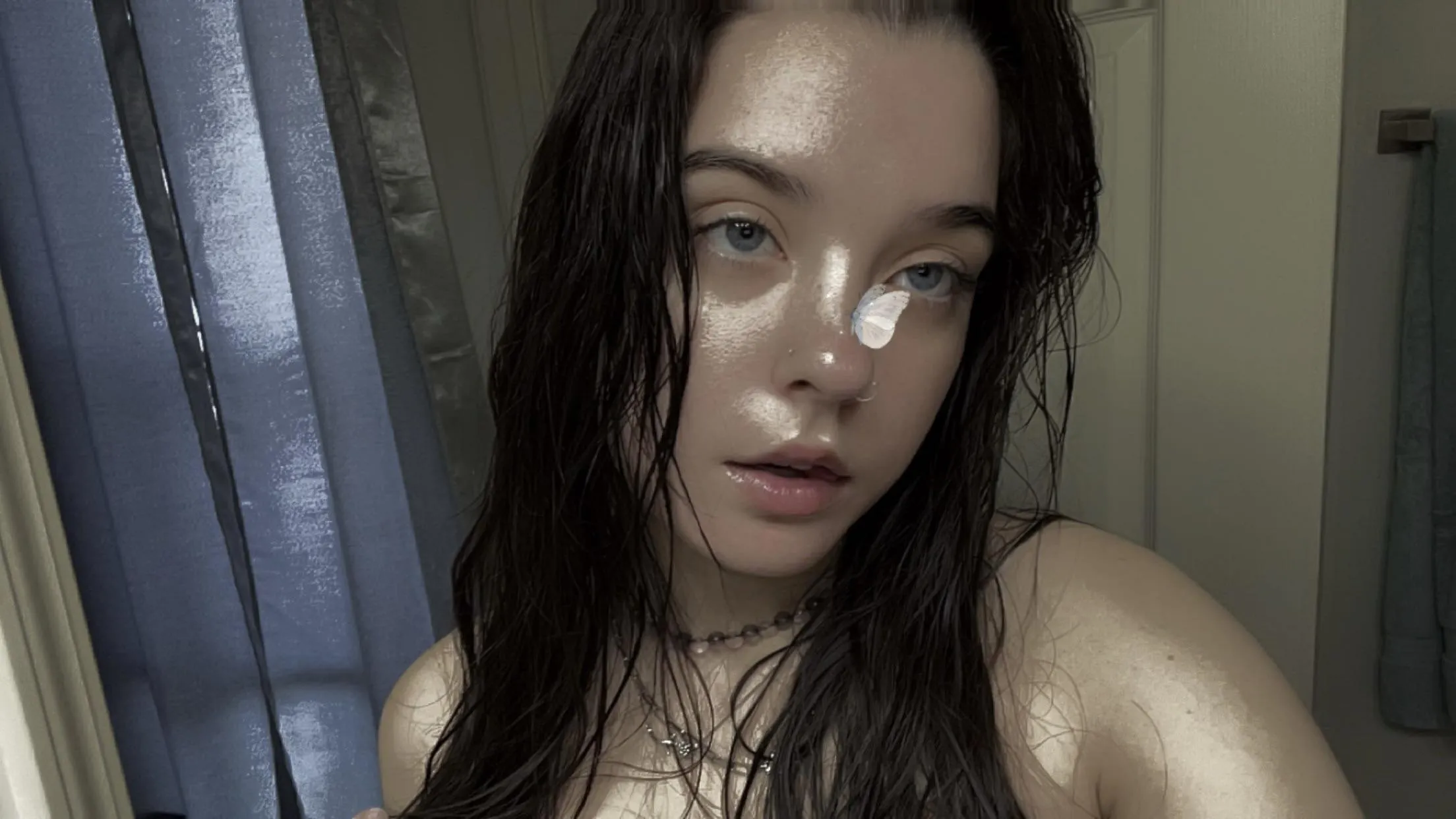 i’m the only one you need on Valentine’s Day freaks 💋