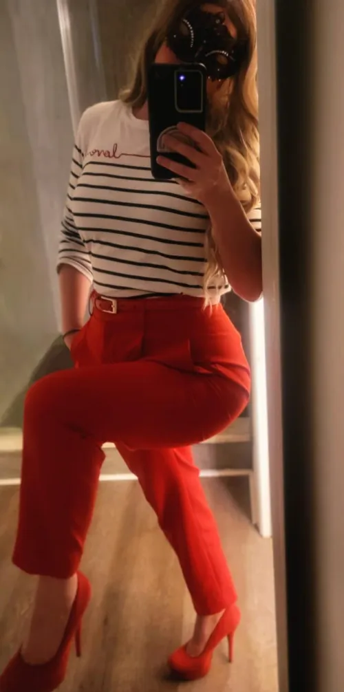 My Wednesday fit. These heels might make a cameo on Friday for Valentine's.