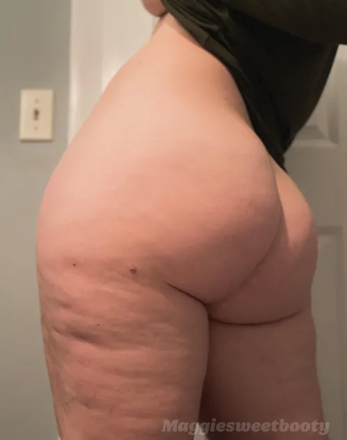 What do you think of my dimpled thighs?