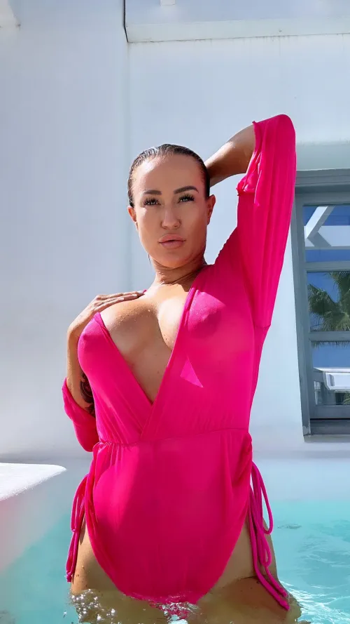 Drop a ❤️ you'd promise to masturbate every time I send you my nudes