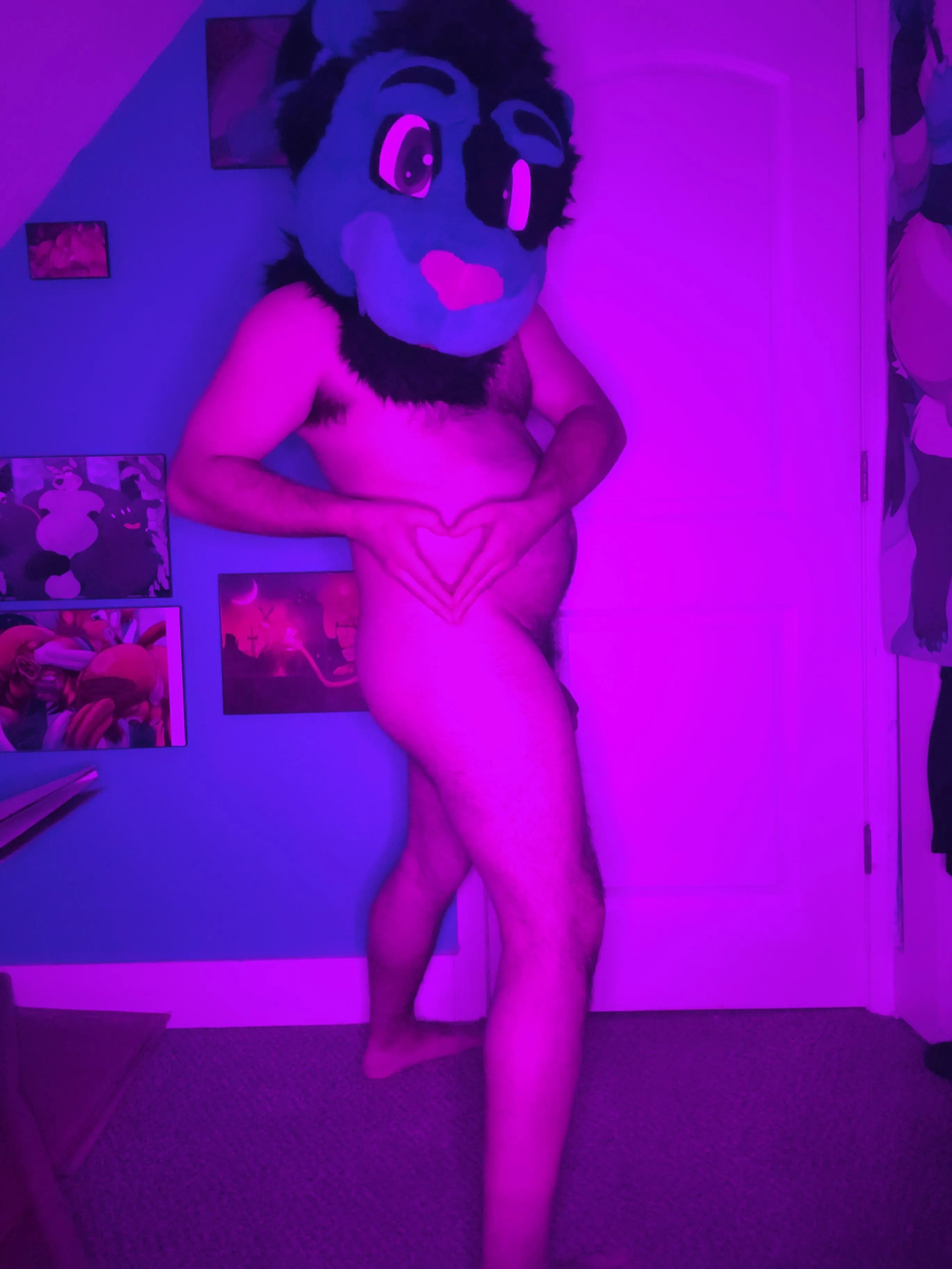 Happy Valentine's, y'all! If you're lonely this year, cum have fun on my page~! (OF: LustyLion9869 / JFF: LionclawAD)