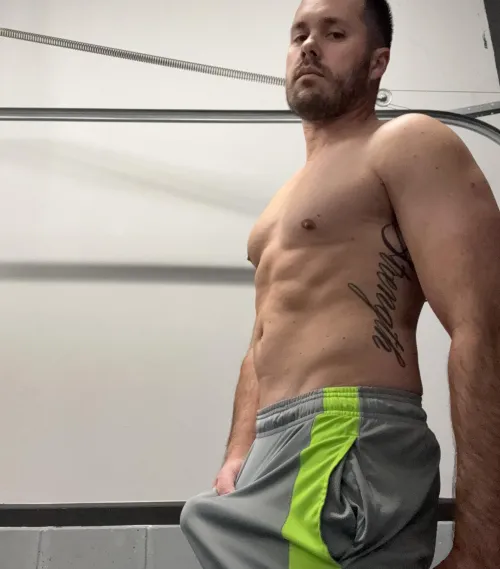 Hey eyes up here…👀