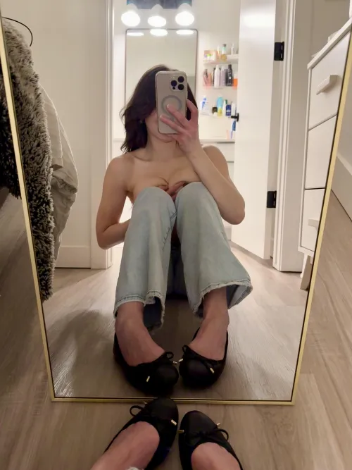 Hey there! I’m Savannah Brooks 🖤