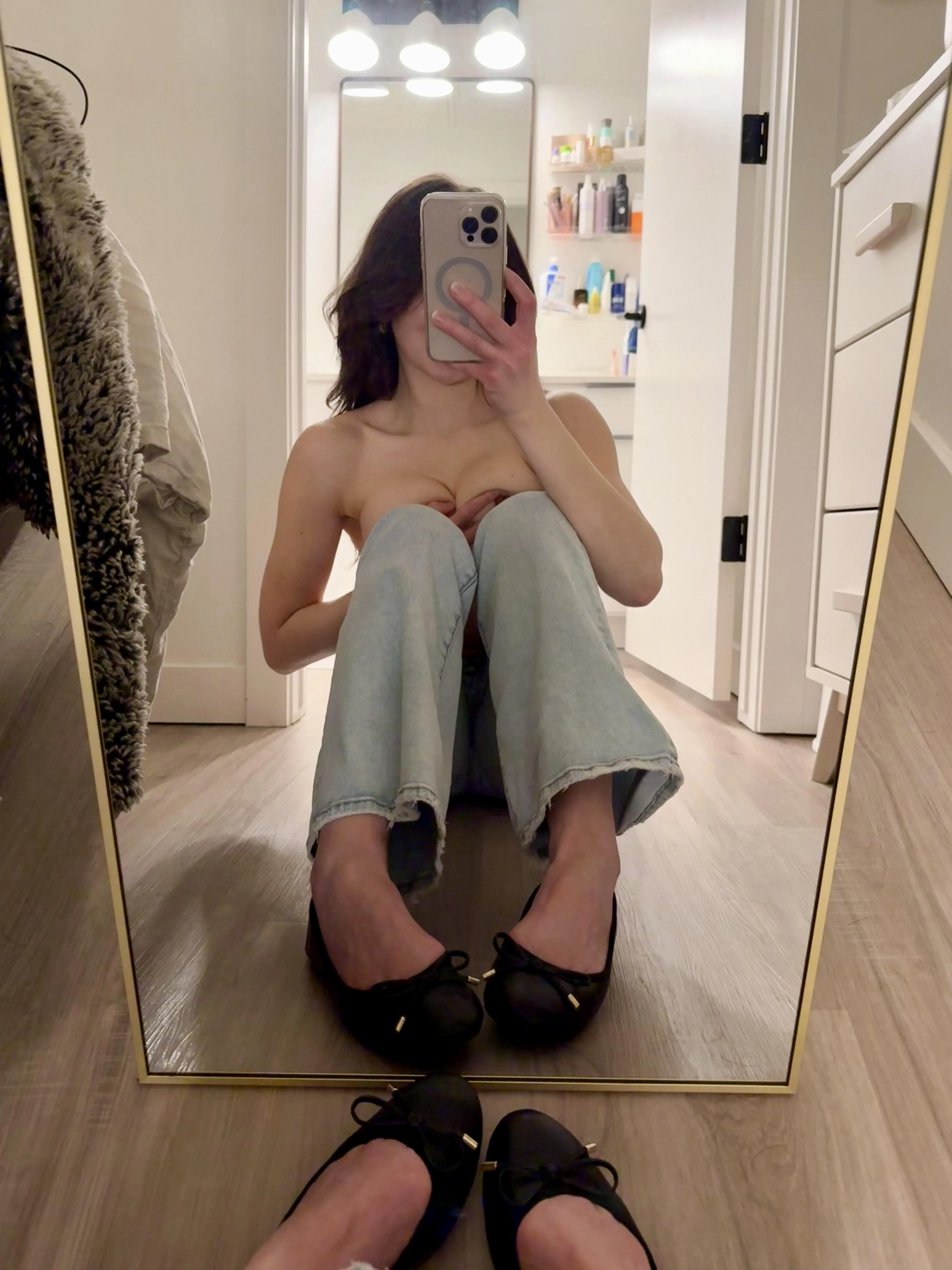 Hey there! I’m Savannah Brooks 🖤