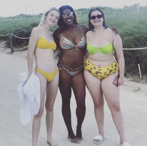 Hunter Schafer y Barbie Ferreira