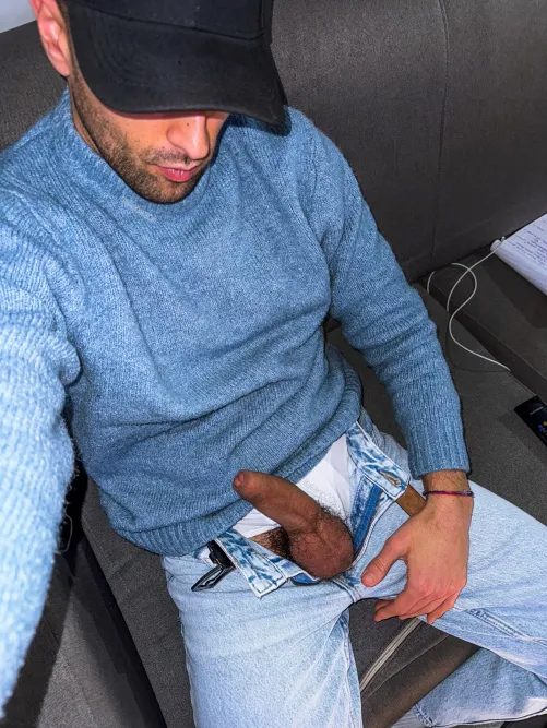 I let you expose the head, are you using your mouth or your hands?