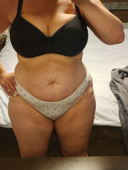 I love this bra, it makes my tits look so good