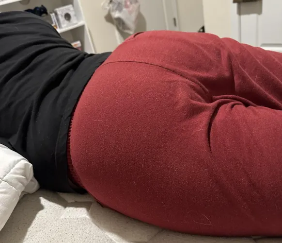 I need friends to meet. I love Fortnite Lego, and I like to have meaningful conversations 