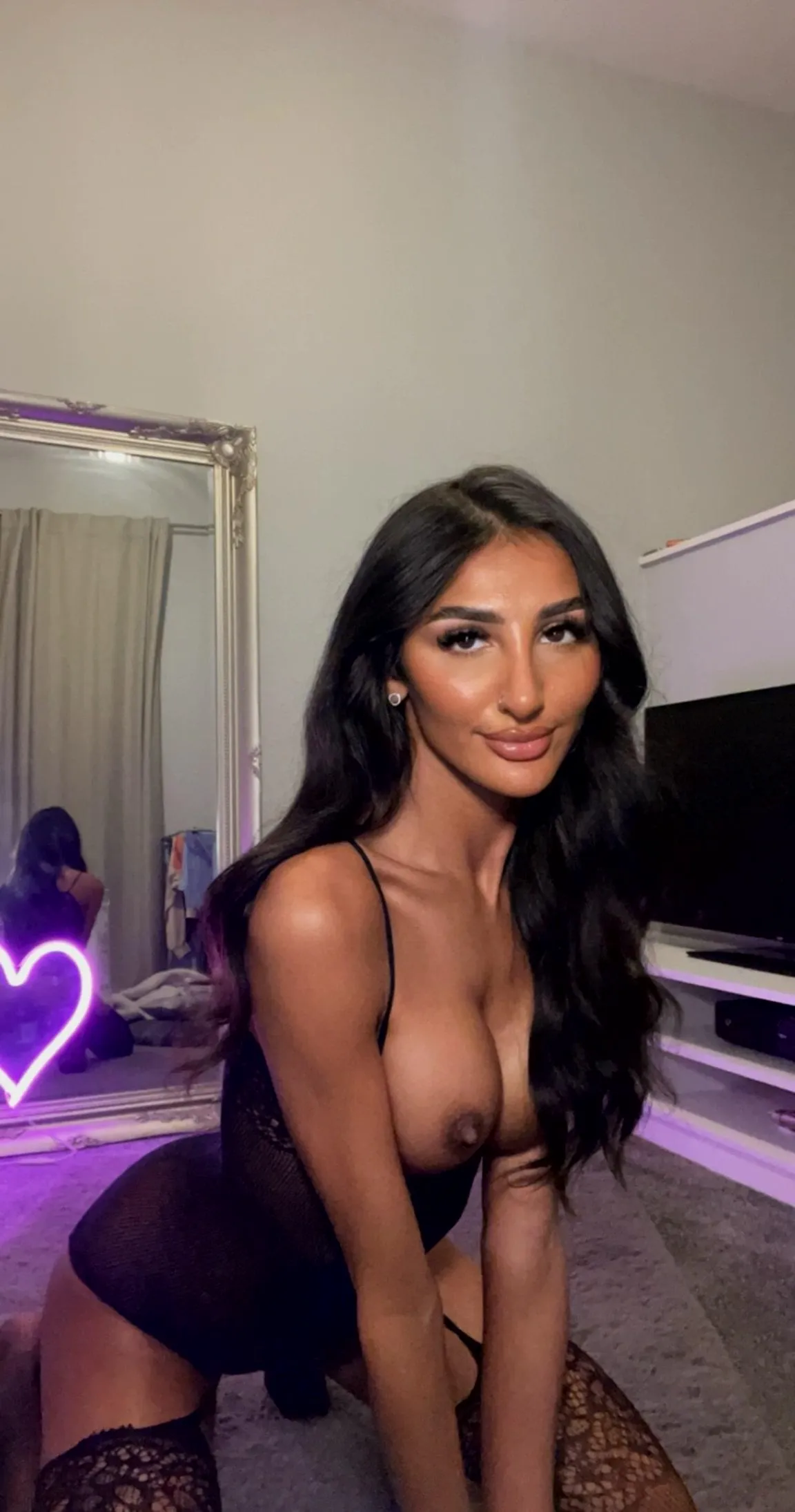 I wanna be your little fuckdoll that you throw around