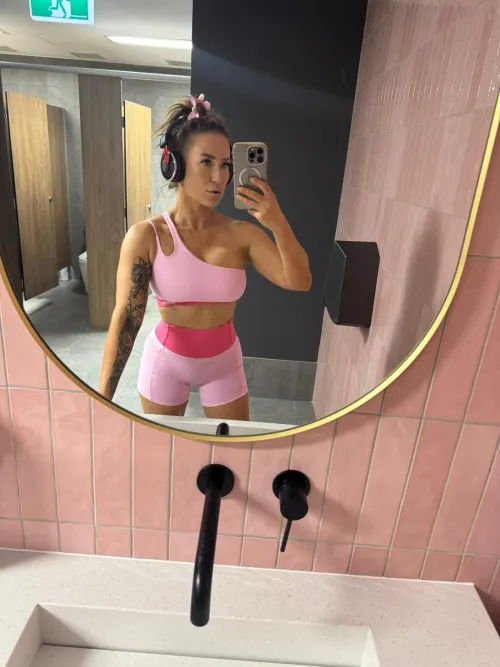 If I send you nudes, will I get a dick pic in return?