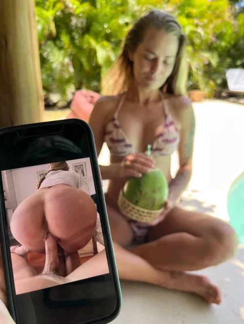 If only the other holidaymakers knew.. - Joanna milkers on Imagefap