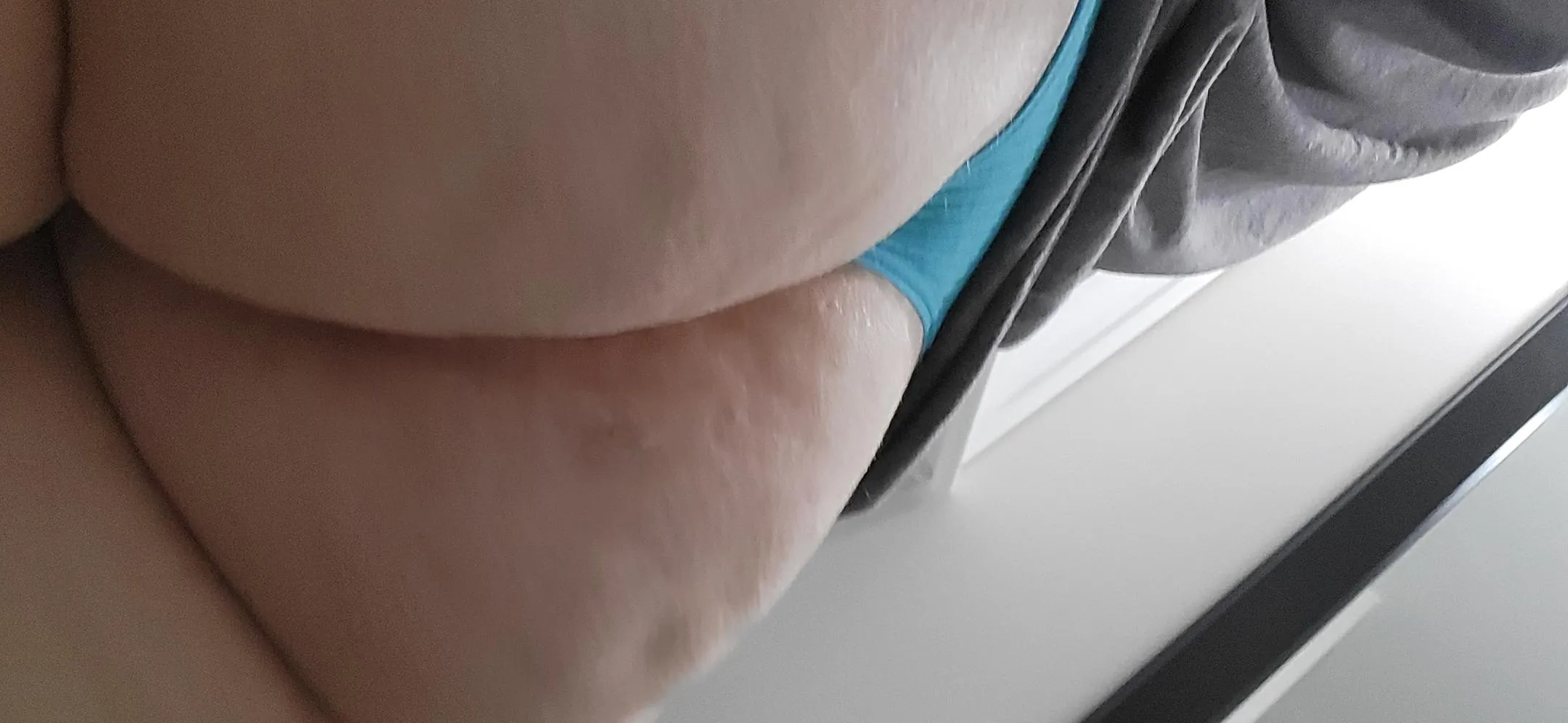 It's cold outside come warm me up call me