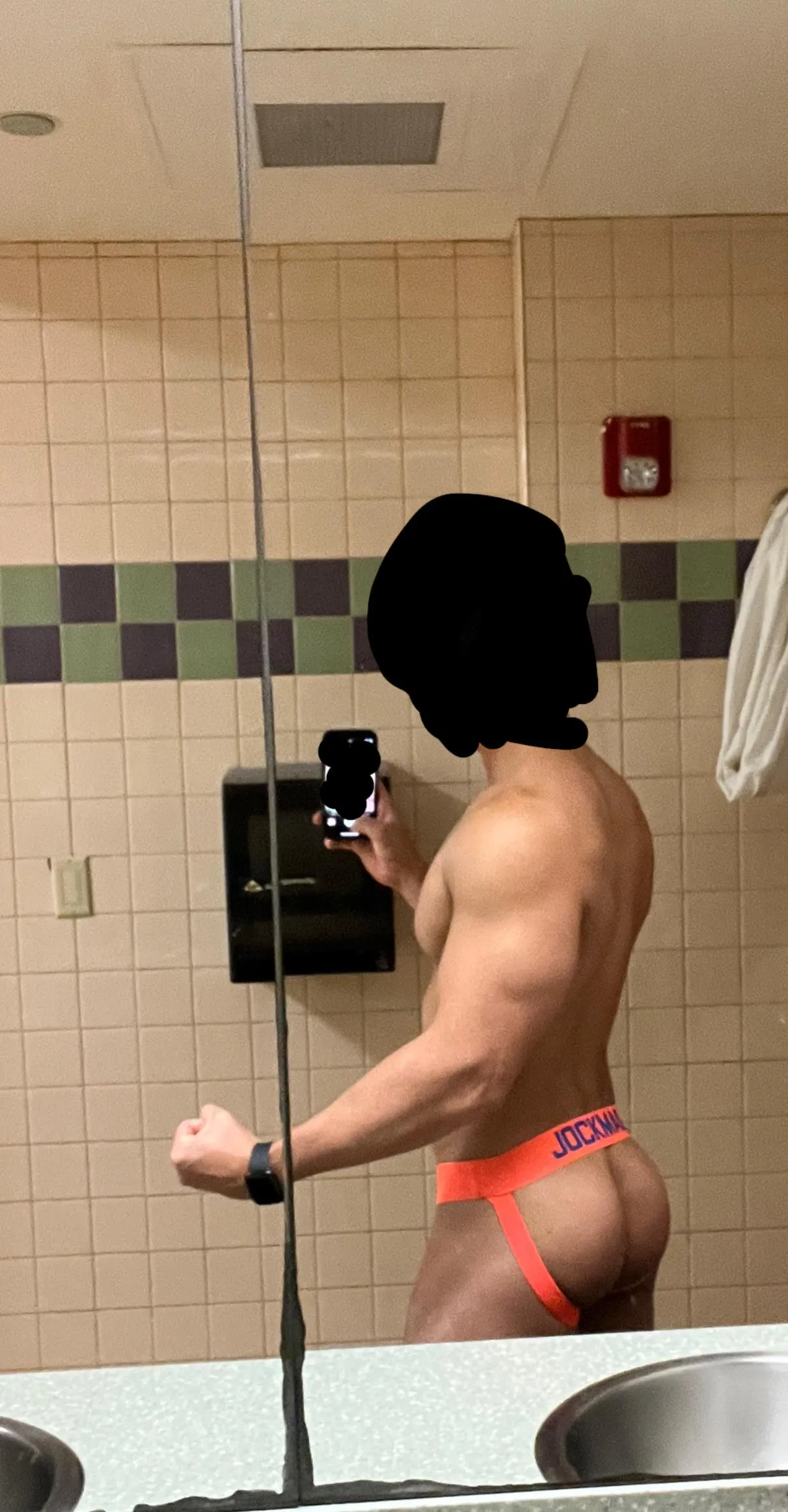 It’s really hard to grow a big but and legs ☹️😔…but I’m in the process of getting them big!!