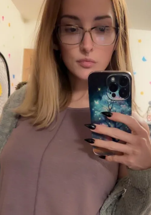 It’s Valentine’s Day. Your job is to make sure I’m spoiled today. Don’t disappoint me.