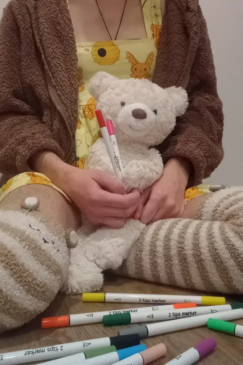 Making valentines n watching valentines day Winnie the Pooh! 💛🧸🍯