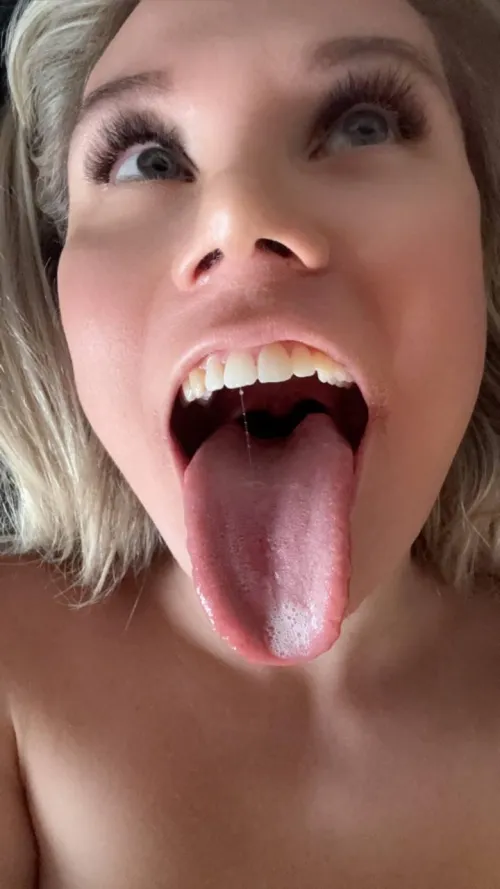 Not everyone can handle this much tongue