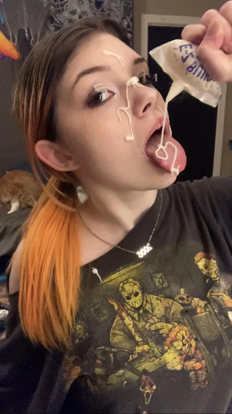 Put my hair up for creamy white icing 😋😉🧁