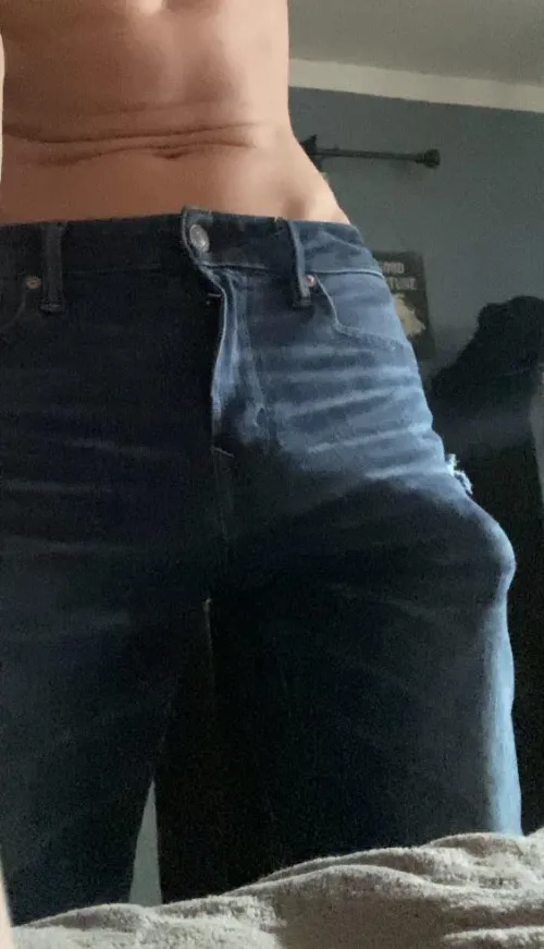 These jeans are tight ;)