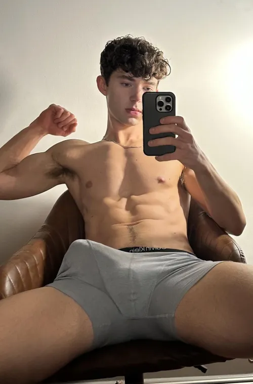 They’re a little too tight 😳 come pull it out?