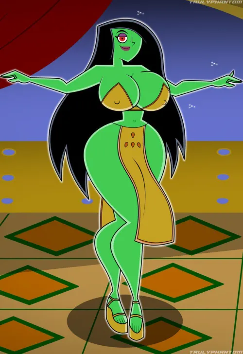 [Truly Phantom] (Danny Phantom) Desiree about to serve. All characters are adults