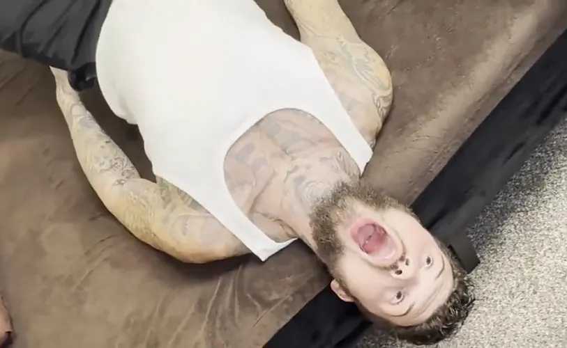 When Santa 🎅 came at midnight with surprise gift