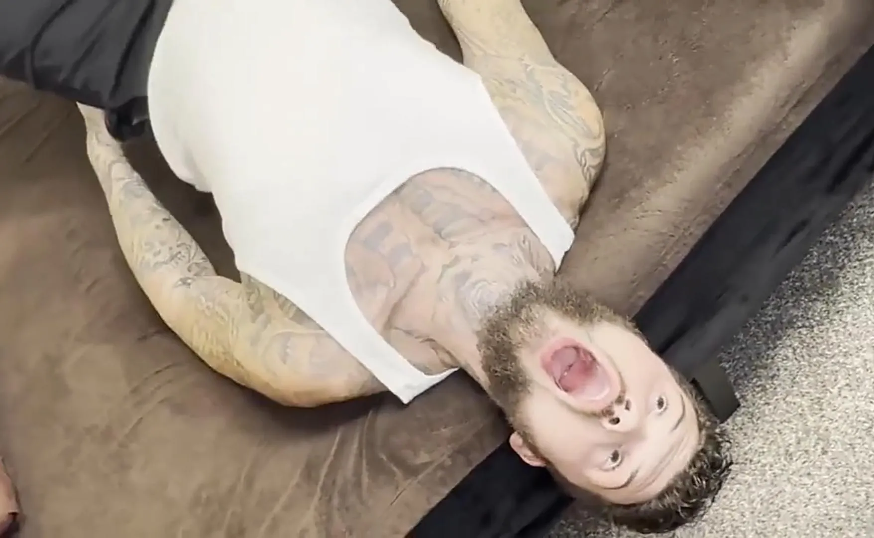 When Santa 🎅 came at midnight with surprise gift