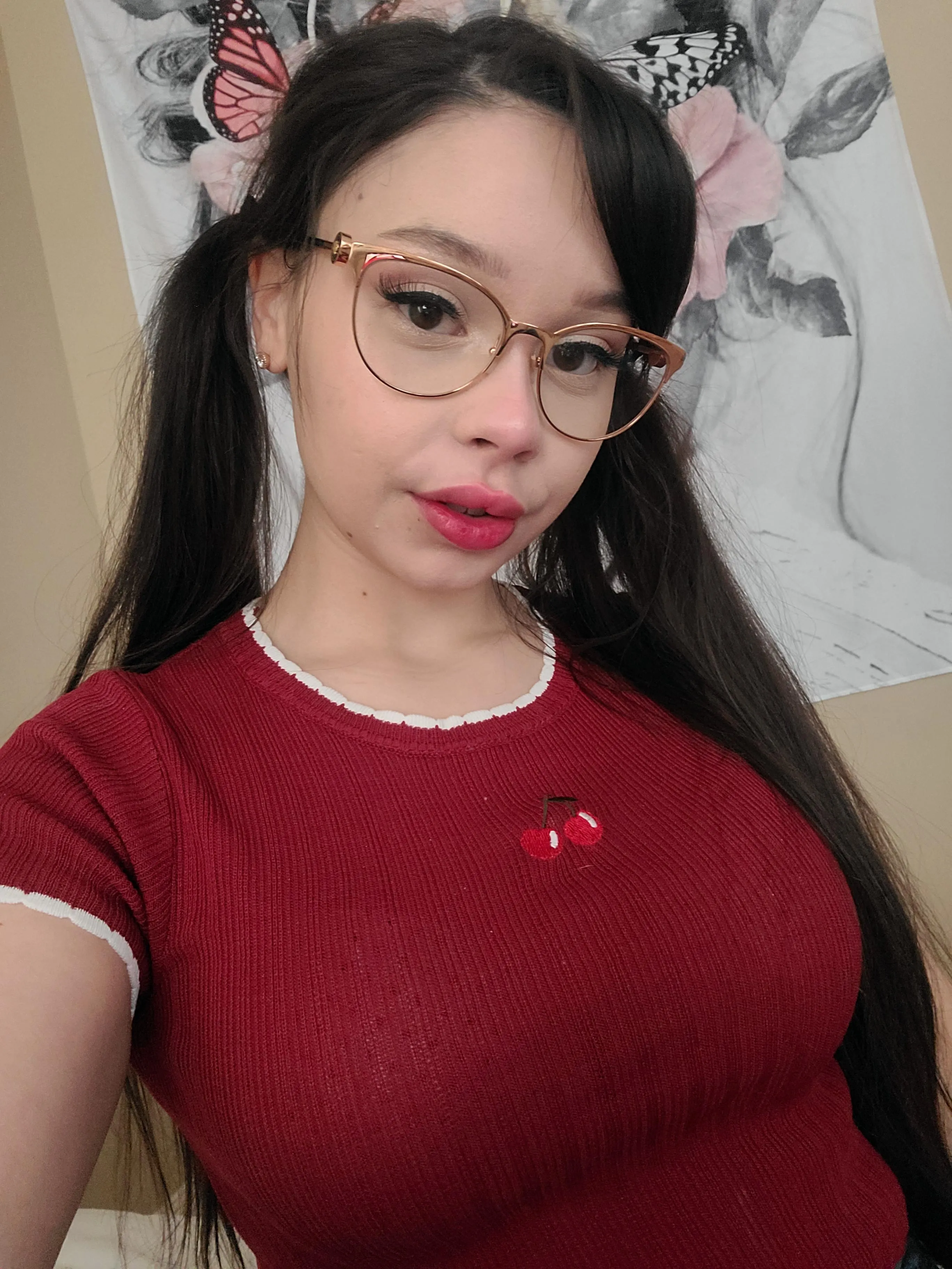 why do you like small girl like me?