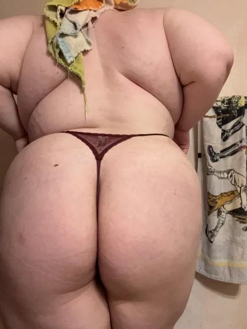 19F, would you fuck me?