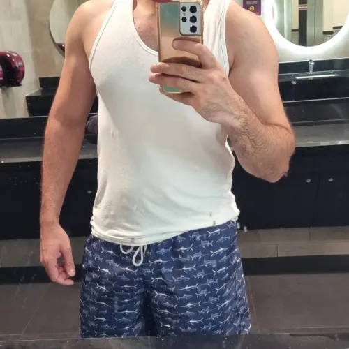 32 M4F dom daddy looking for good girl to use thoroughly