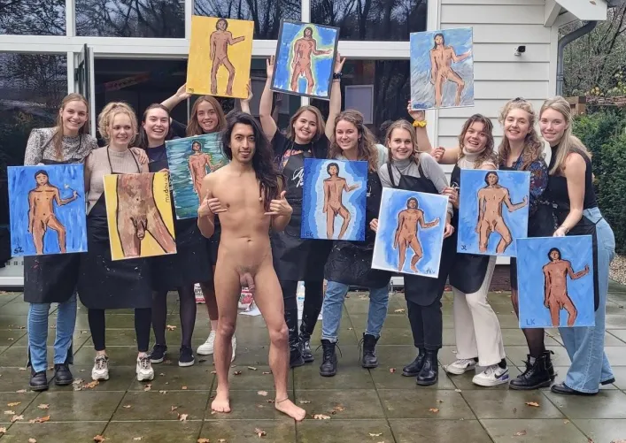 An art class, somewhere.