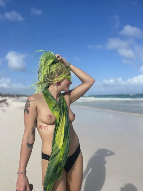 Come out west, we’re girls wonder topless and free (oc)