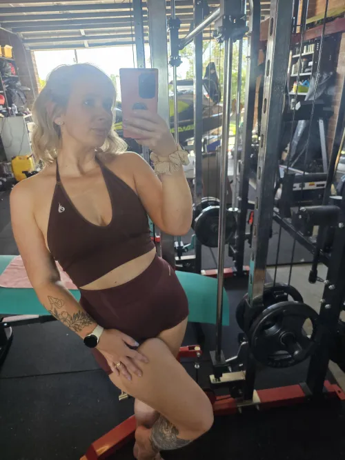 Cum give me a new design 😉😉