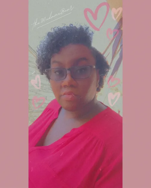 Happy Valentine's Day! 💌 This is the time to send me your plea to be mine attached with cash. 😍