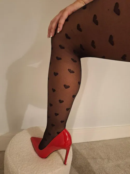 Happy Valentines everyone. Hope its a good one! (f)