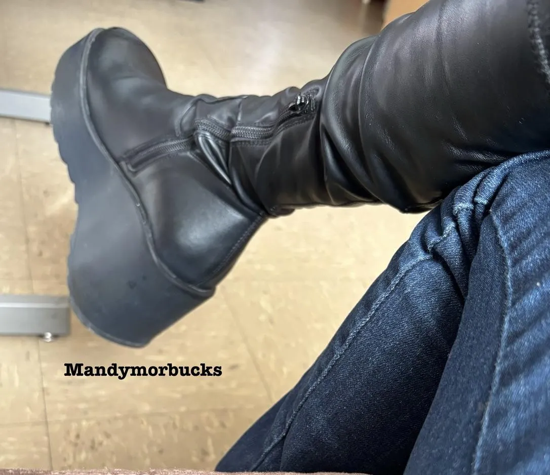 Hmm which pathetic beta can I step on?