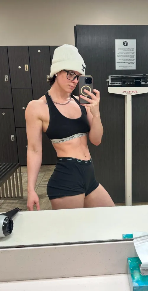 I've been loving how thirsty this sub has been for me and my boxers 😈