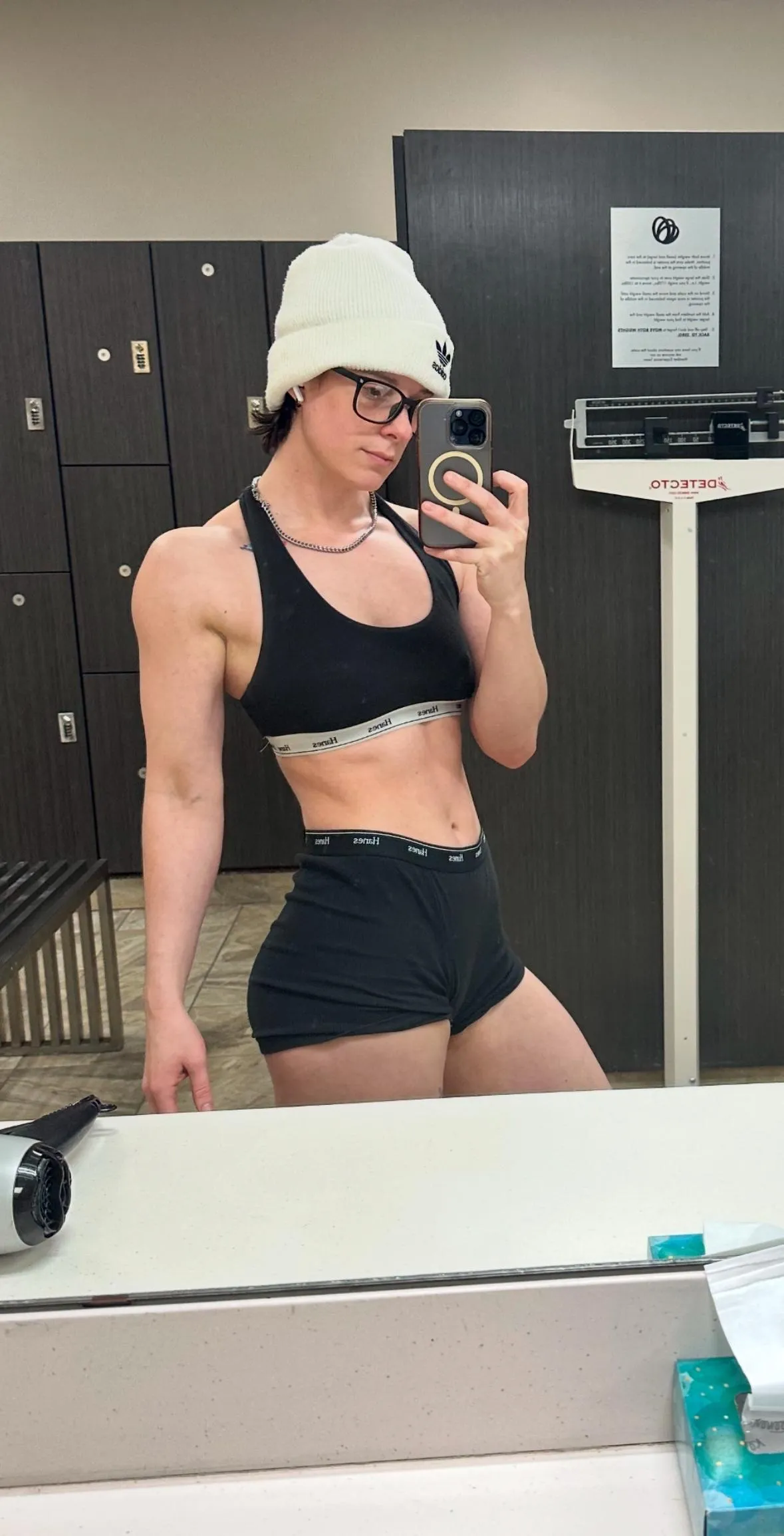 I've been loving how thirsty this sub has been for me and my boxers 😈