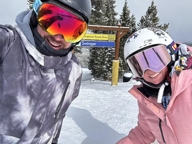 Let’s have some naughty fun together. We are looking for a sexy couple or girl to join us in the Denver area.