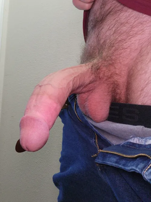 Let's spend all night just fucking like animals in heat 🤭😏