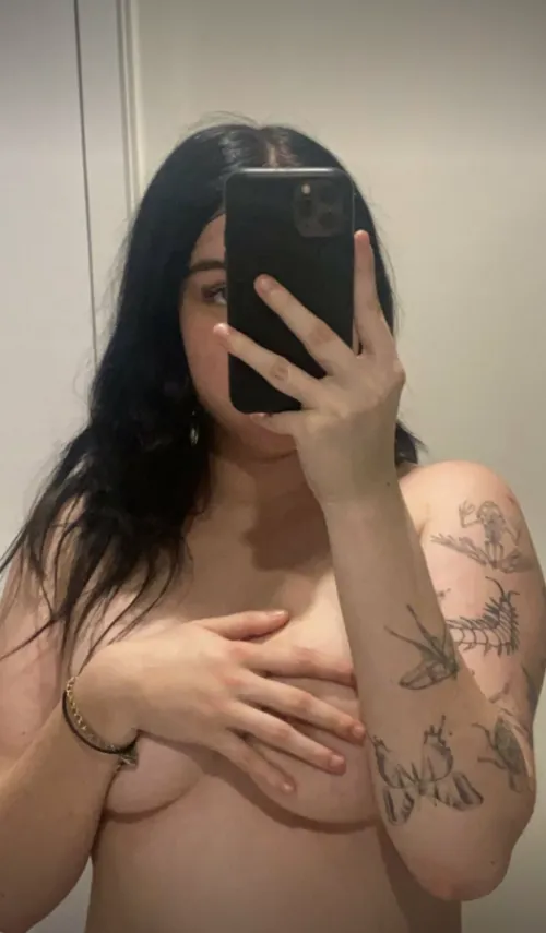 Might be the horniest teen in Brissy rn.. F19